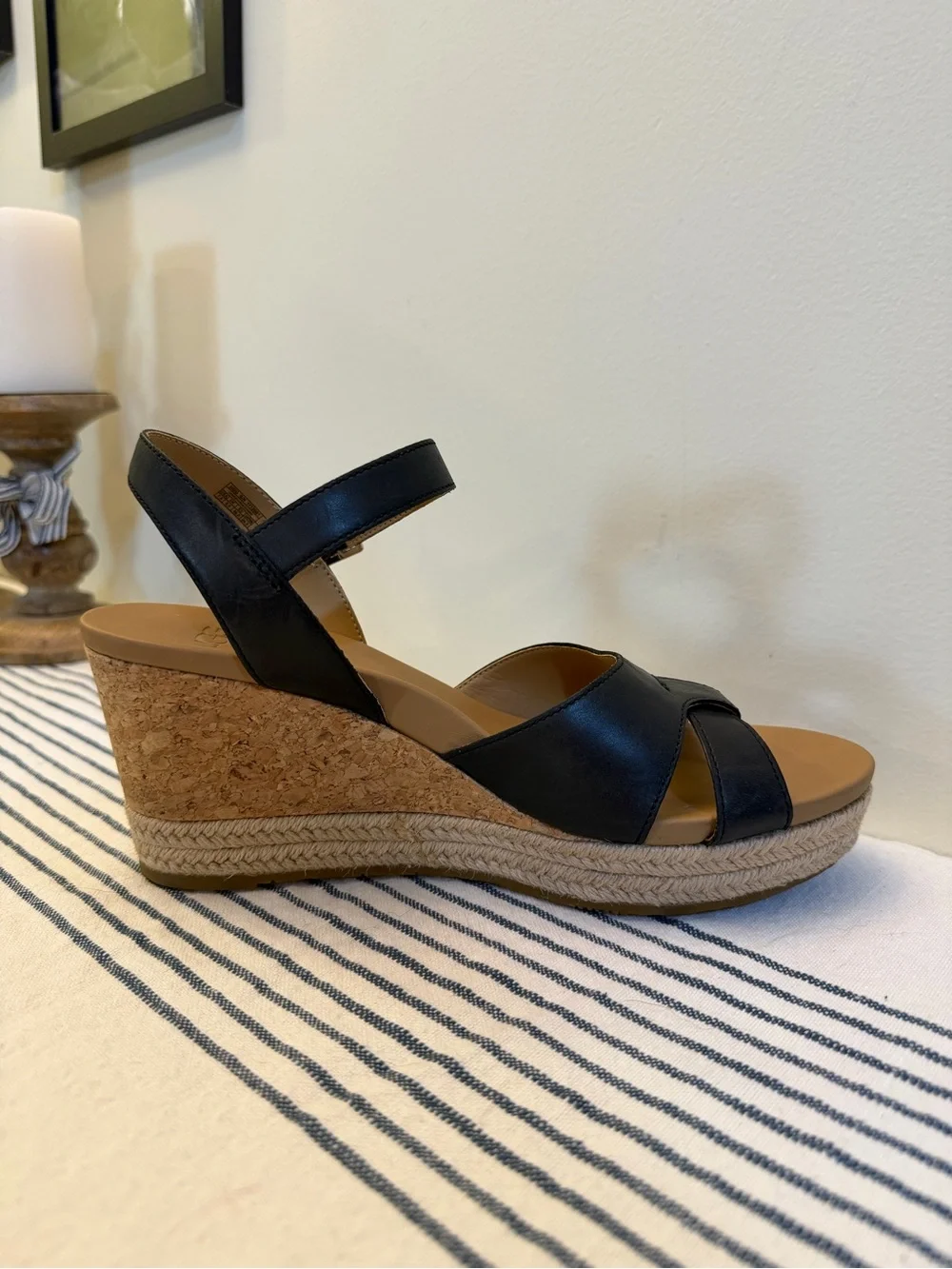 UGG Women’s 7.5 Black Leather Espadrille Cork Wedge Sandals